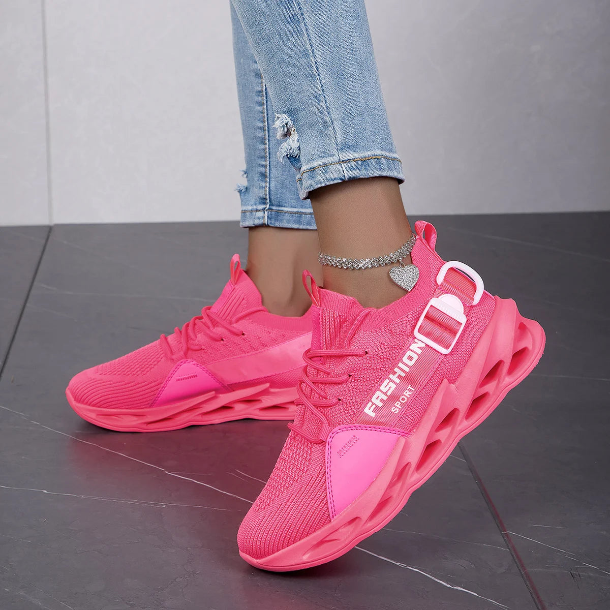 Hot Sale Pink Sneakers Women Big Size 36-48 Breathable Sneakers