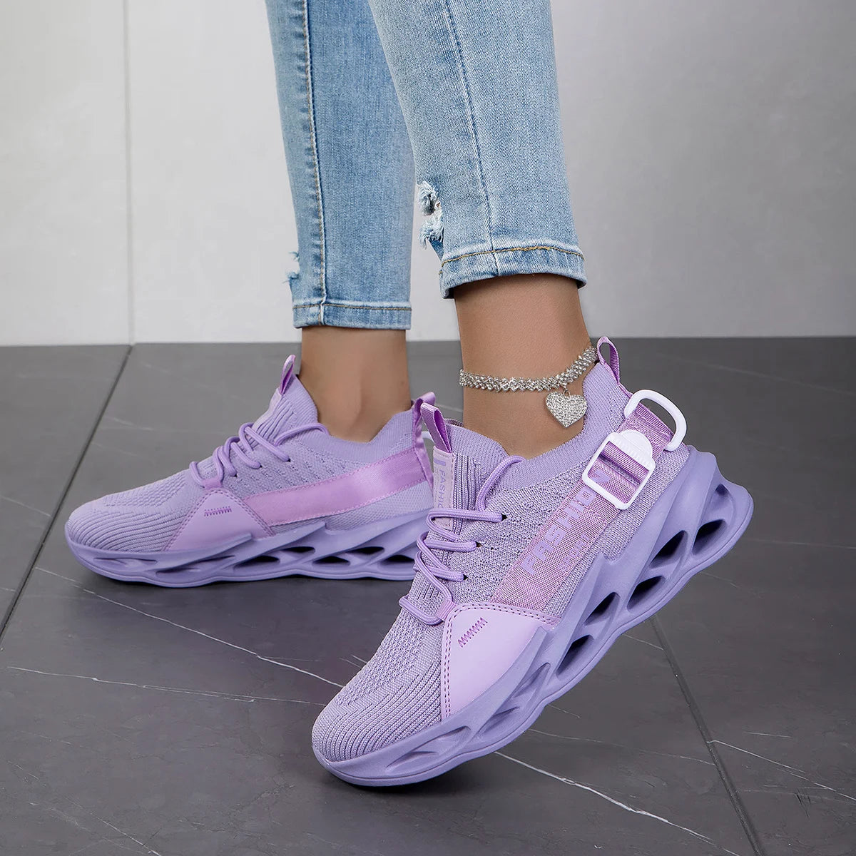 Hot Sale Pink Sneakers Women Big Size 36-48 Breathable Sneakers