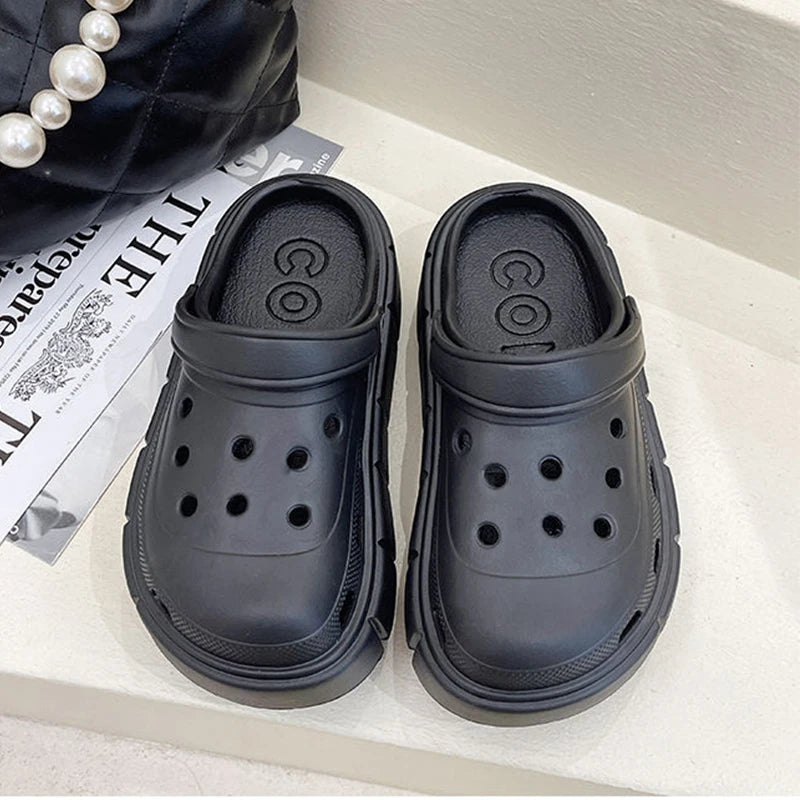 Women's Fashion Charms 2024 Clogs Thick Sole High Quality